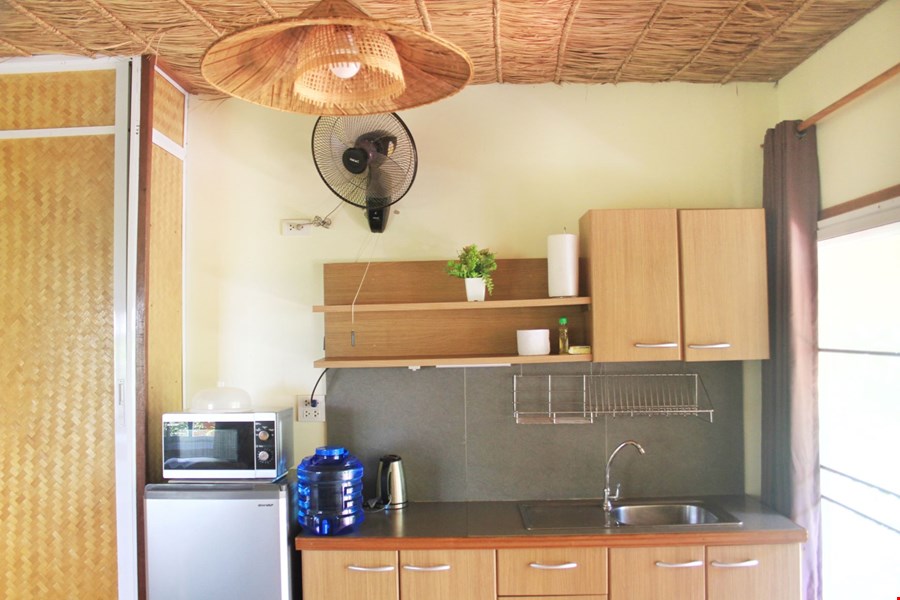 Hotel Koh Kood (Kut) Thailand nomad remote 20393423-5f07-447c-86c9-f59dcff1997d_Studio Kitchen.jpg
